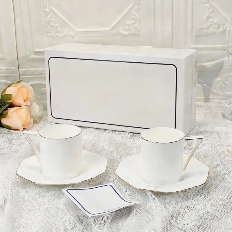 Coffee Tea Love - ヨーロピアンスタイルの高級ボーンチャイナ製アフタヌーンティーコーヒーカップ＆ソーサーセットギフトティーセットカップ