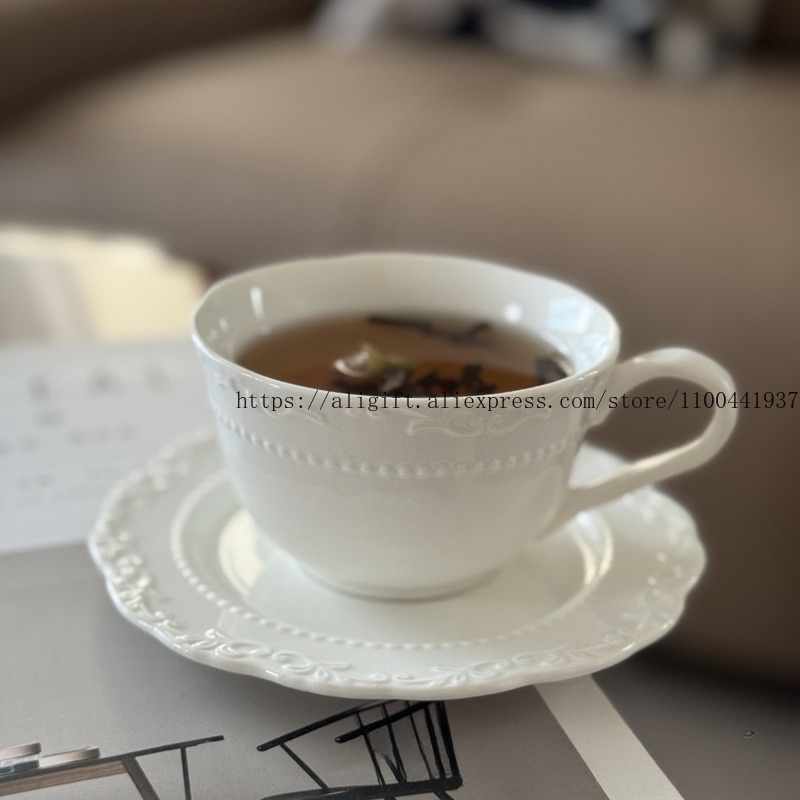 Tea Coffee Pot Set - フレンチライト高級エンボス花柄コーヒーカップとプレートセット絶妙なアフタヌーンティーセラミックカップ