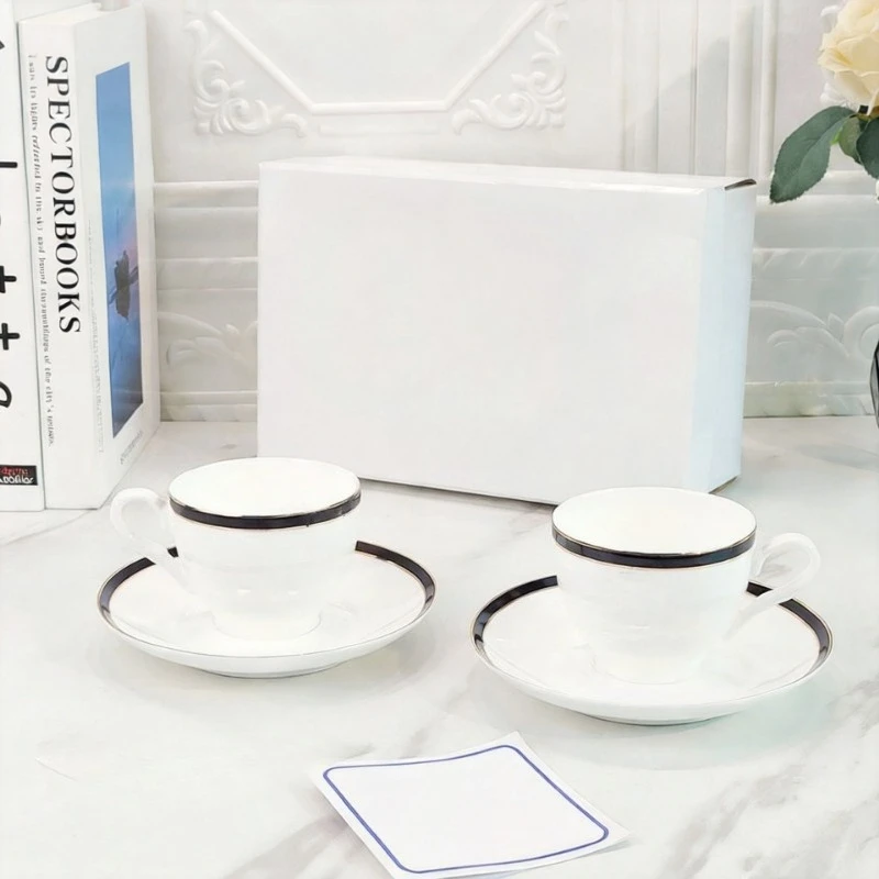 ヨーロピアンスタイルの高級ボーンチャイナ製アフタヌーンティー - Coffee Tea Love のレビューと価格
