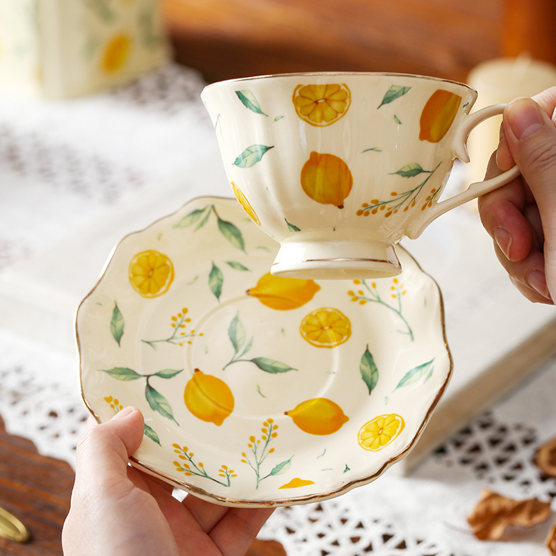 フレッシュレモン柄セラミックコーヒーカップ＆ソーサー、オフィ - Lemon Tea Coffee のレビューと価格
