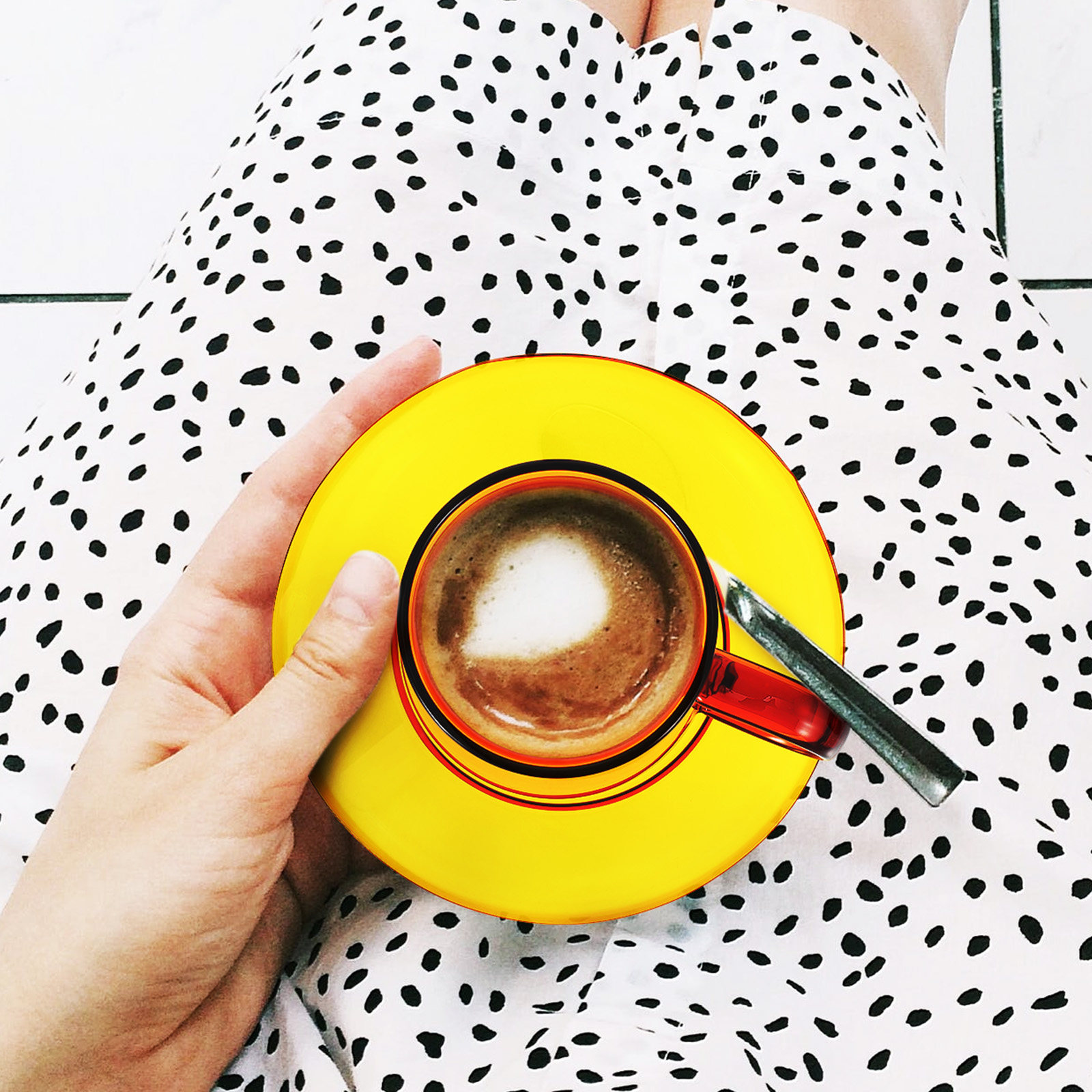 ヴィンテージガラスコーヒーカップセット（ソーサー付き）エレガ - Coffee Tea Drink のレビューと価格