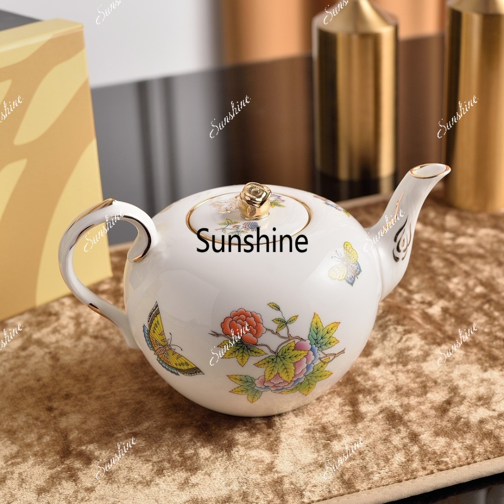 ハンガリー風フローラルガーデンアフタヌーンティーセット（ティ - Coffee Tea Gardens のレビューと価格