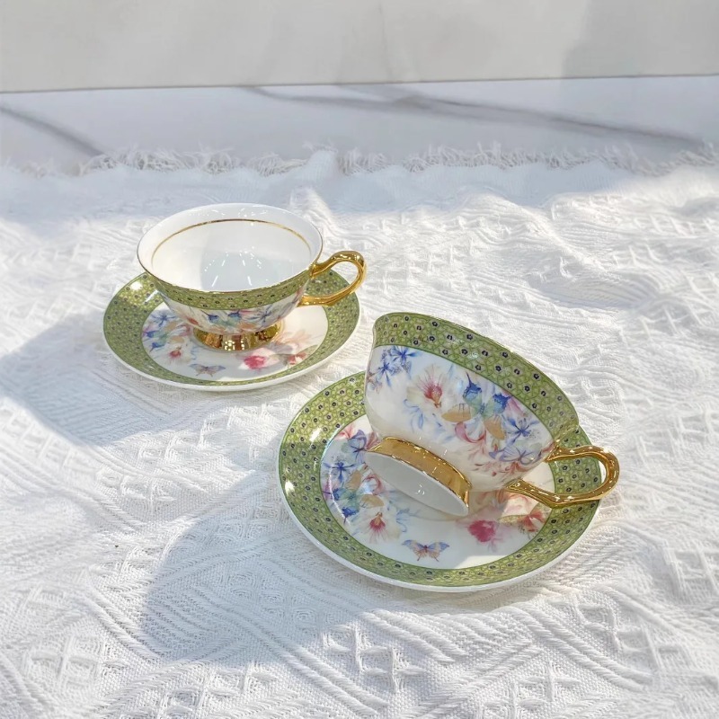 高級感のあるカップとプレート、エナメルカラー、ガーデンアフタ - Coffee Tea Gardens のレビューと価格